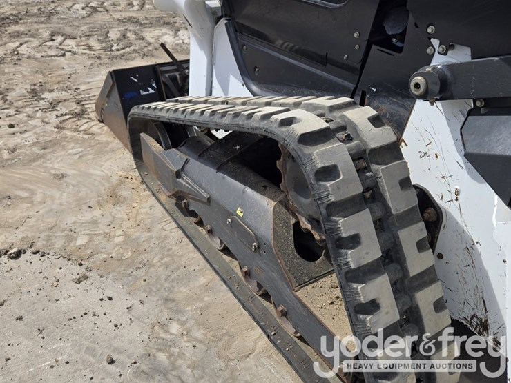 2022-bobcat-t76-image-16