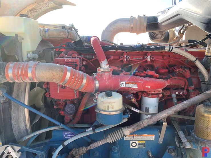 2012-peterbilt-367-image-15
