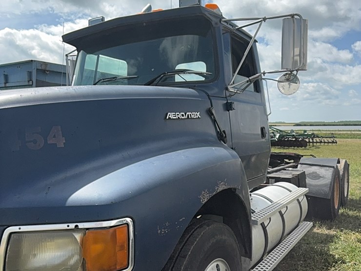 1997-ford-aero-max-day-cab-semi,-60-series-detroit,-9-speed-manual-image-4