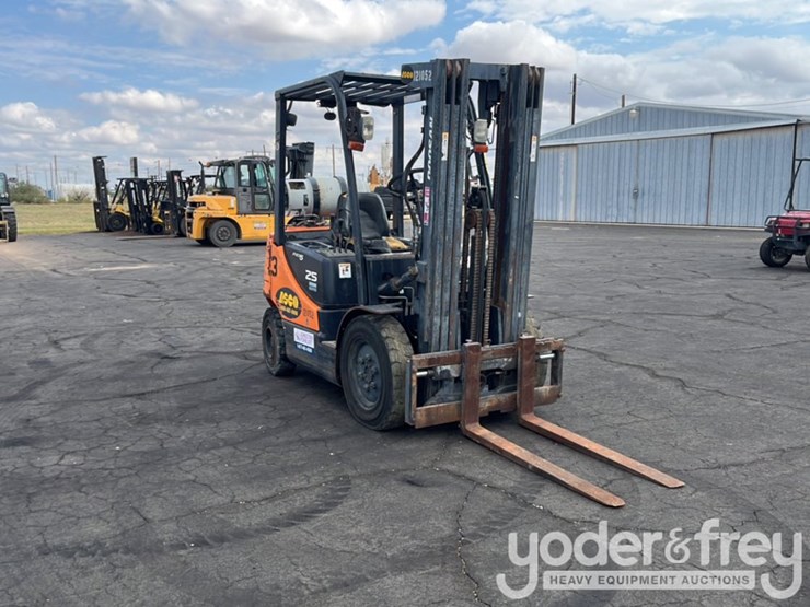 2012-doosan-g25-image-7