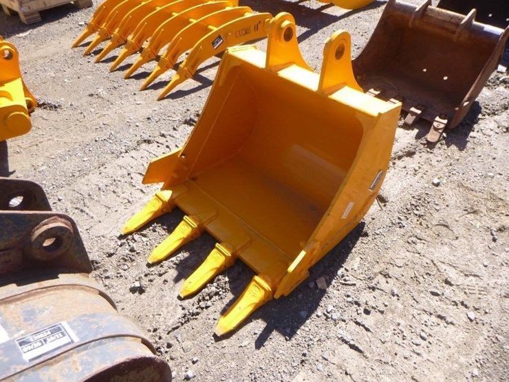 caterpillar-305-image-1
