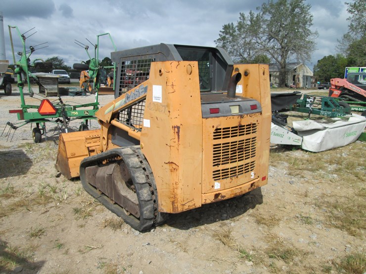 2009-case-420ct-image-4