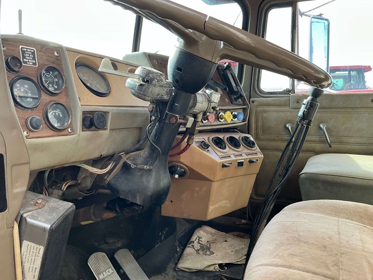 1980-mac-truck-image-7