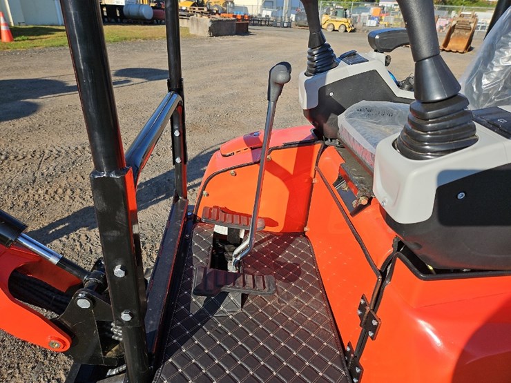tpm-industrial-tpm-20k-mini-excavator-image-16