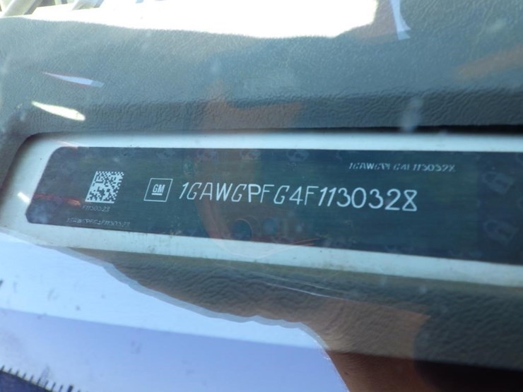 2015-chevrolet-express-2500-image-14