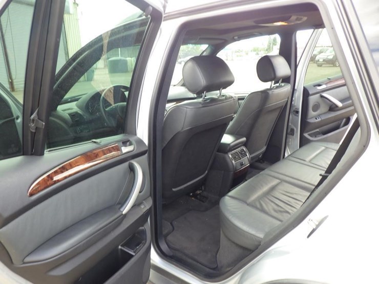 2001-bmw-x5-image-11