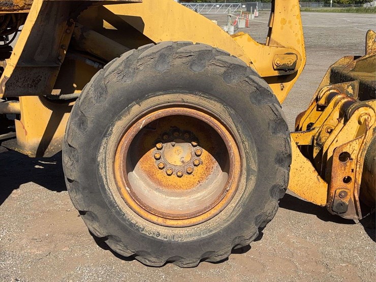 komatsu-180-wheel-loader-image-10