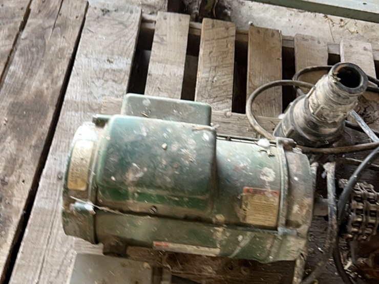 220-single-phase-pump-with-fittings-image-11