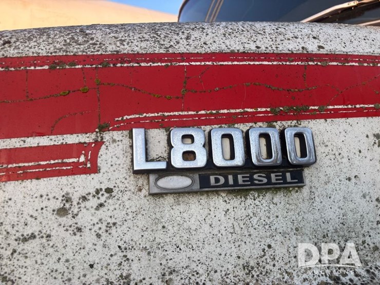 ford-l8000-image-13