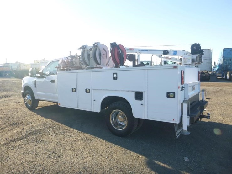 2020-ford-f350-image-4