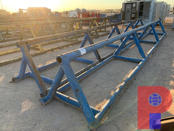 (2x$)-29’x-39”-triangle-pipe-racks-image-1