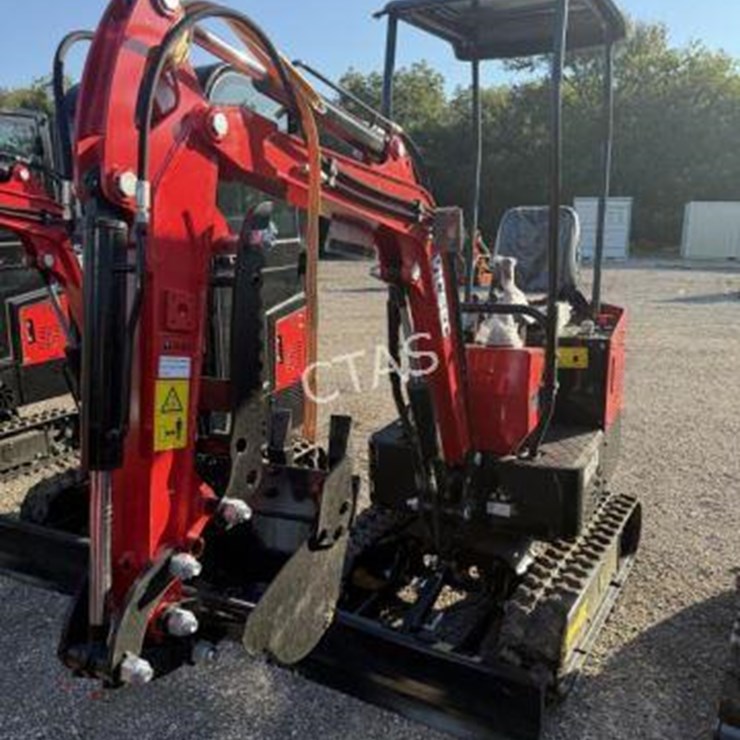 #42 • Mini Excavator - Gas - Model: 13-R