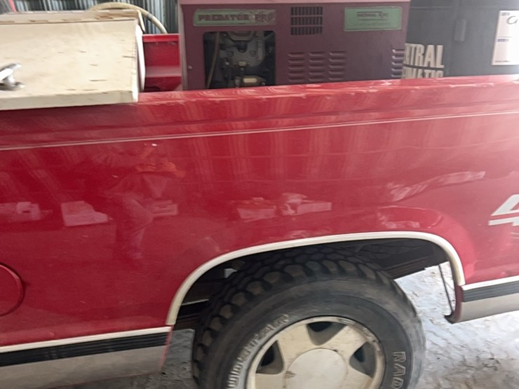 1998-chevrolet-half-ton-four-wheel-drive-pick-up,￼-showing-254,000-miles,-used-for-farm-service-pick-up,-works-great-image-24
