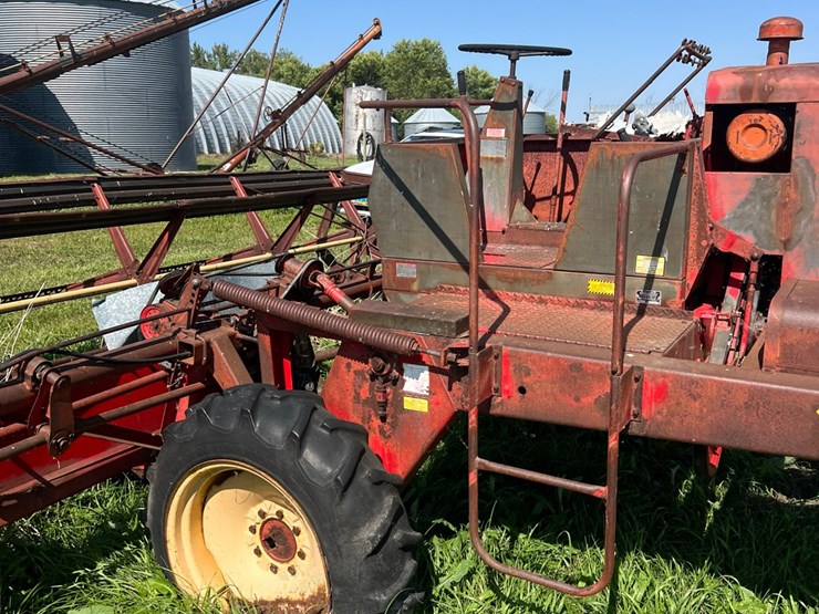 400-versatile-swather,-been-sitting,-not-running-image-35