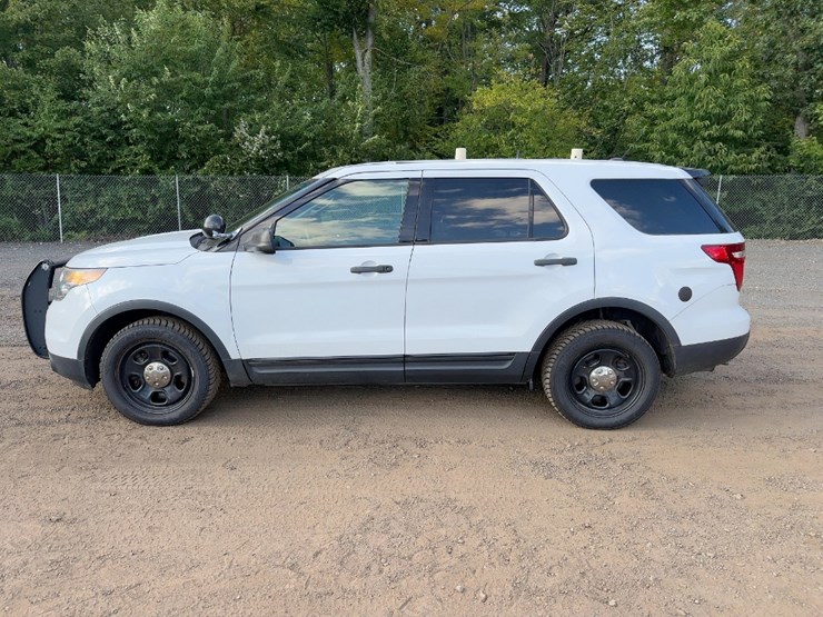 2014-ford-explorer-image-2
