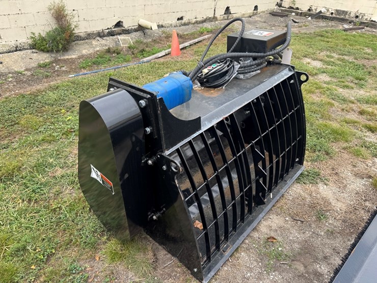 agi-sscm61s-48-skid-steer-concrete-mixer"-image-2
