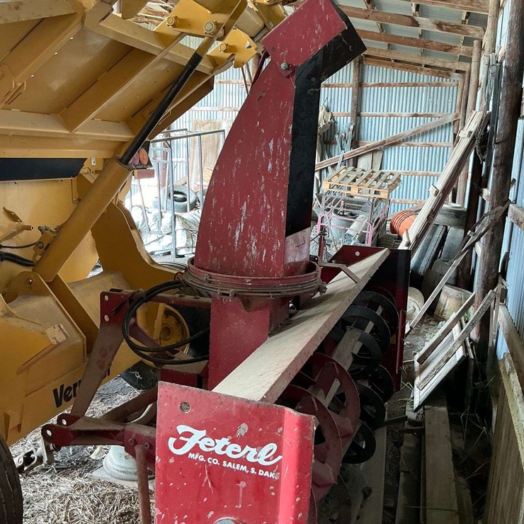 Feterl Snow Blower