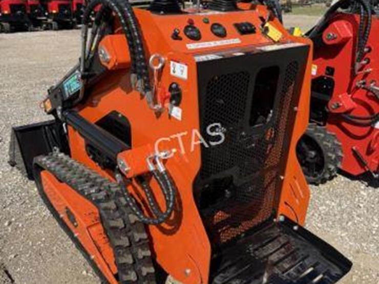 #180-•-mini-skid-steer-loader---model:-36c-image-4