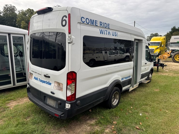2019-ford-transit-image-3