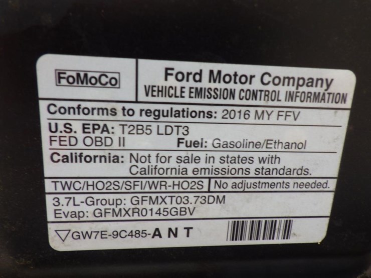 2016-ford-explorer-image-13
