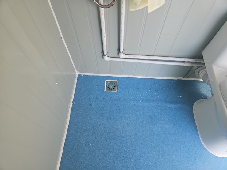 portable-restroom-image-7
