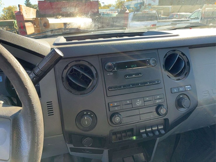 2012-ford-f350-image-32