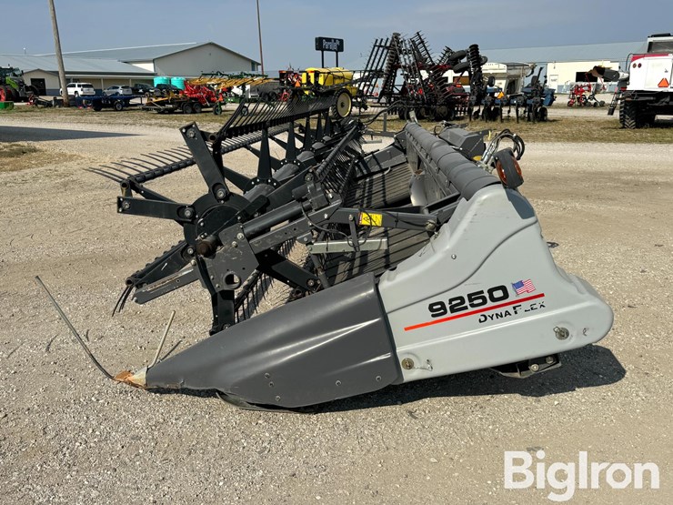 2012-gleaner-9250-image-6