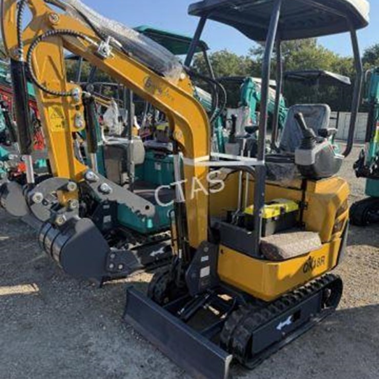 #65 • Mini Excavator - Gas - Hydraulic Thumb