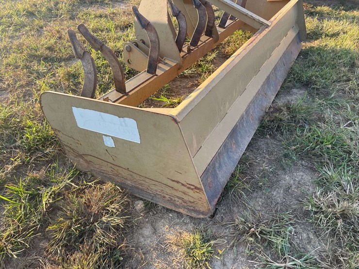 8'-3pt-a-&-b-yard-box-image-11
