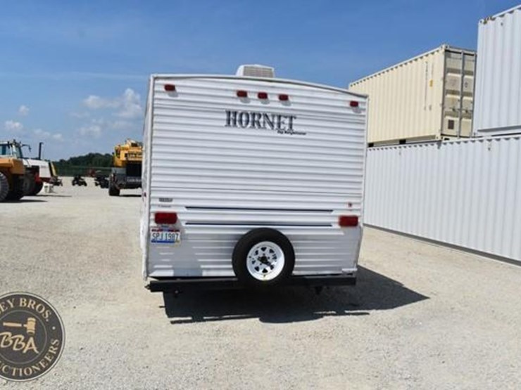2004-keystone-rv-co-hornet-sport-27bs-38101-image-4