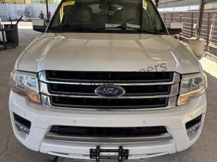 2016-ford-expedition-image-3