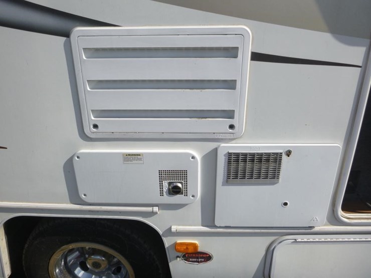 2014-ford-e450-image-9