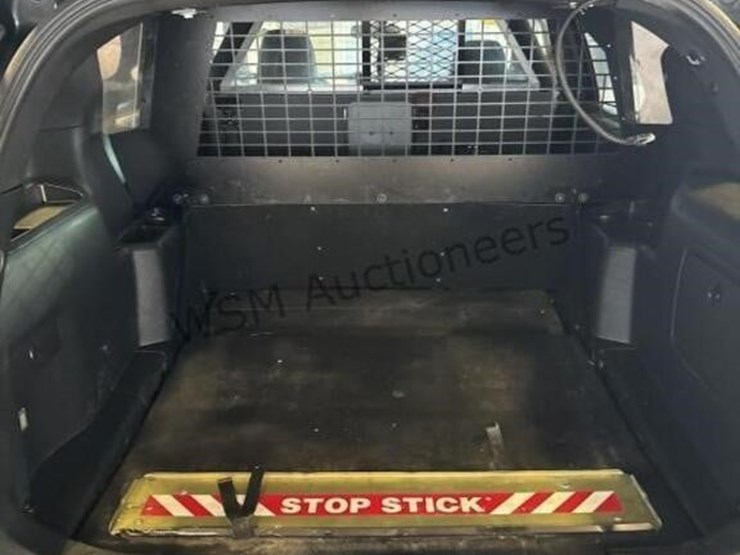 2017-ford-explorer-image-11