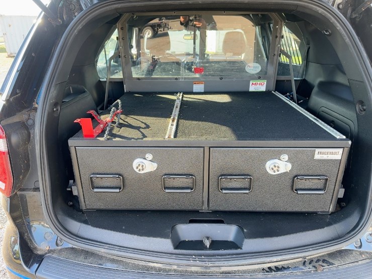 2019-ford-explorer-police-interceptor-image-13