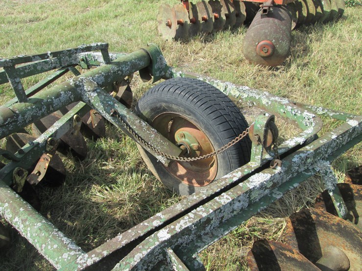john-deere-10-image-8
