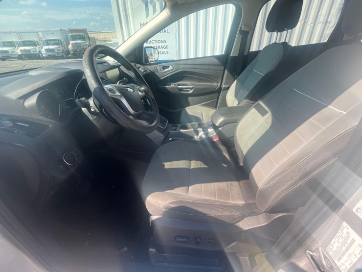 2014-ford-escape-image-8