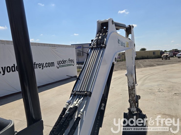 2021-bobcat-e35-image-29