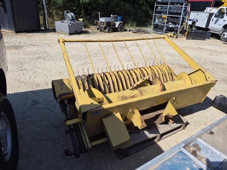 new-holland-770w-image-4