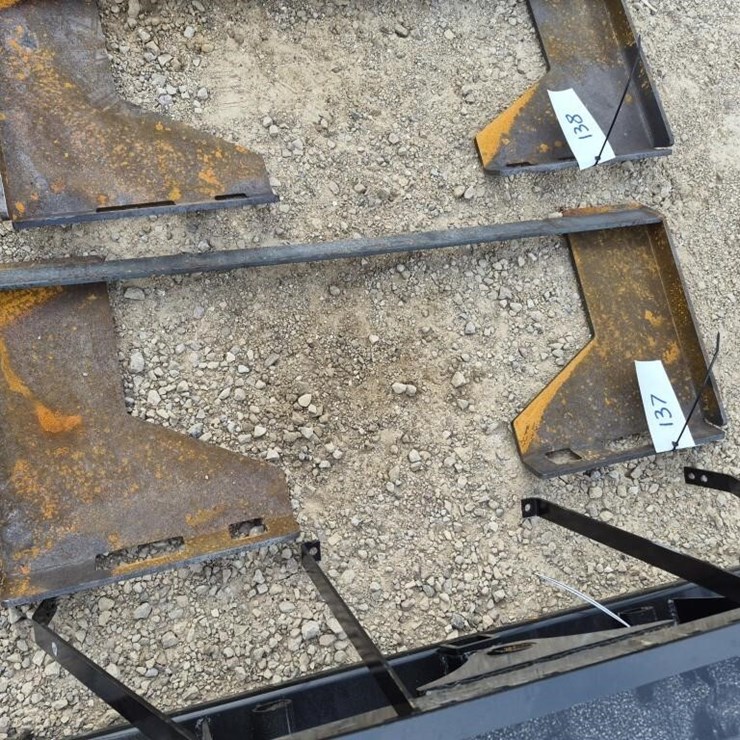 Skid Steer Mounting Plate