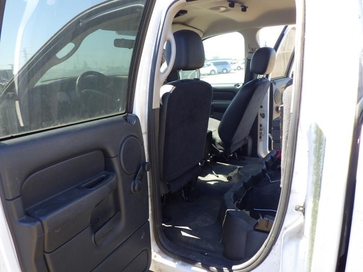 2003-dodge-ram-1500-image-8