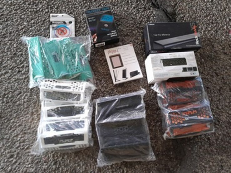 lot#-776-miscellaneous-items-image-1