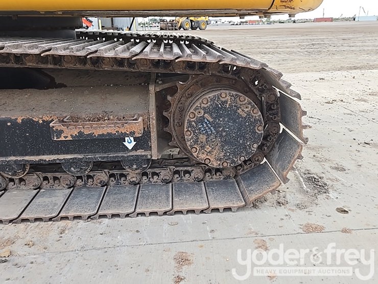 2022-deere-130g-image-15