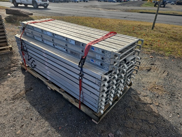 quantity-of-werner-aluminum-planks-image-1