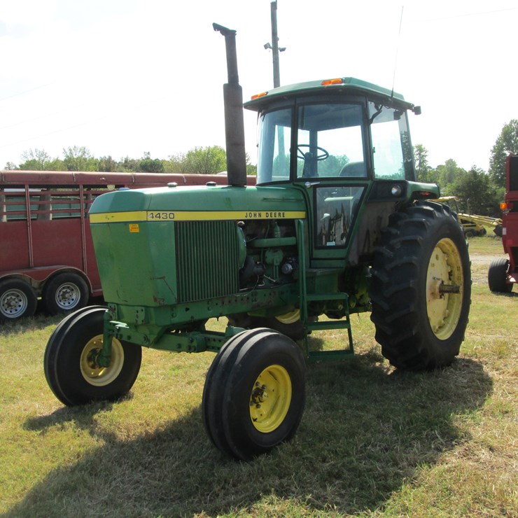 1976 JOHN DEERE 4430
