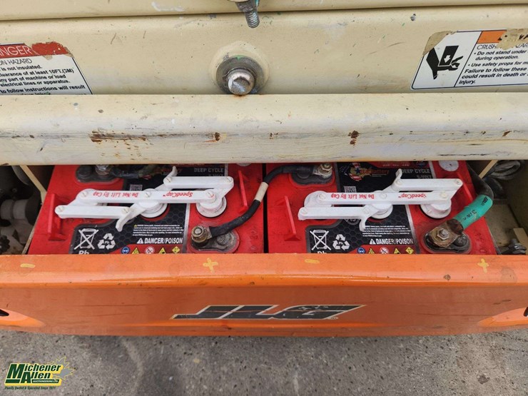 2005-jlg-1930es-image-19