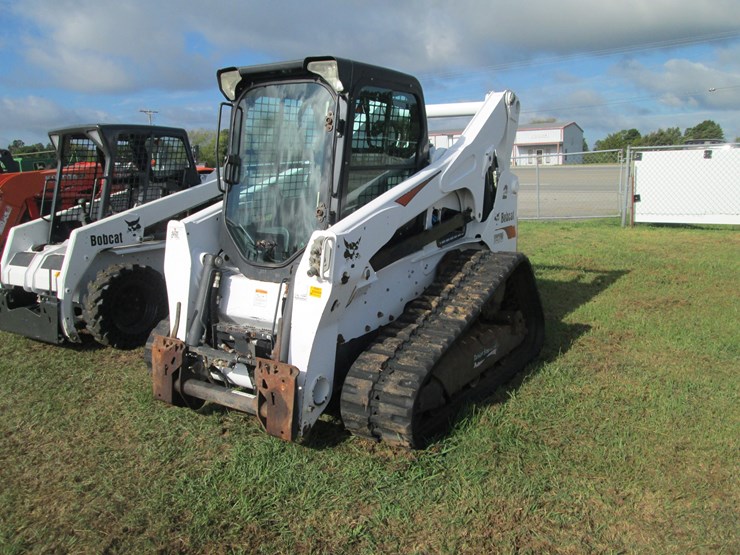 2019-bobcat-t870-image-1