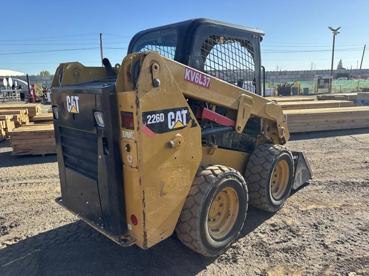 caterpillar-226d-image-3