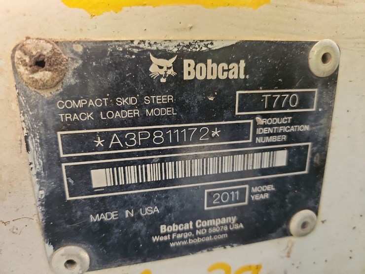 2011-bobcat-t770-image-25