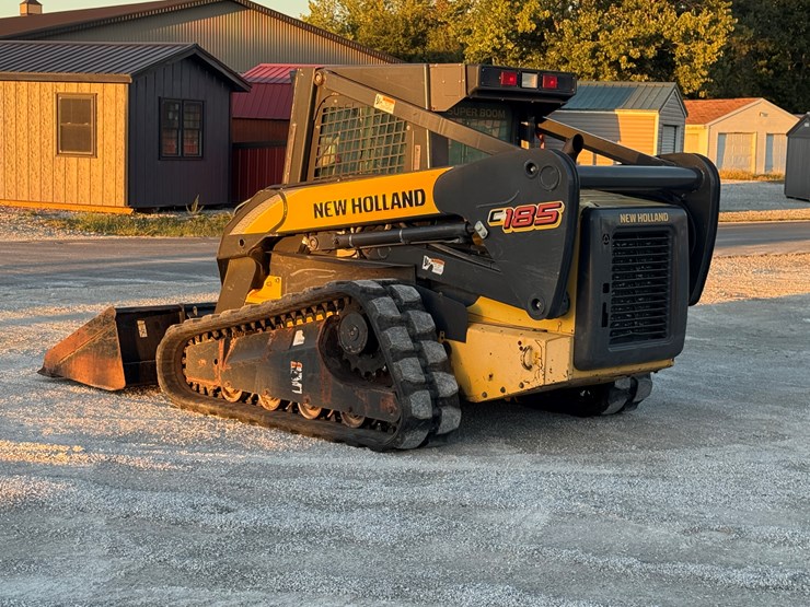 new-holland-c185-image-4