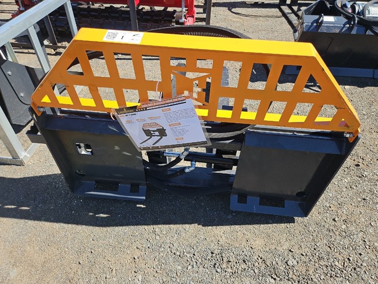 landhonor-42"-hyd-positioning-forks-image-3